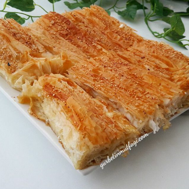 Pileli Börek Tarifi-Baklavalık Yufkadan Çıtır Börek Tarifi-Gurbetinmutfagi