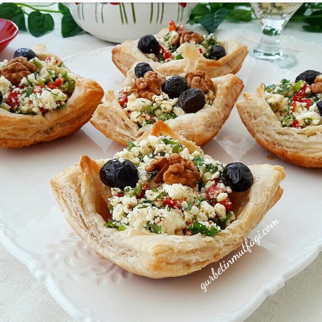 Milföy Börek Tarifi-Milföy Çanağında Lor Salatası Tarifi-Gurbetinmutfagi
